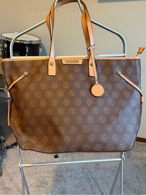 Slightly used Adrienne Vittadini Brown Tote Bag with Tan Trim